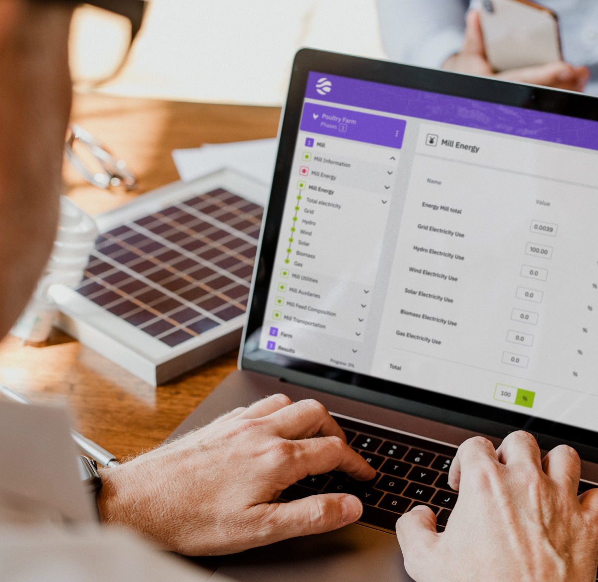 Customer using Nuvio Planet LCA solution on his laptop